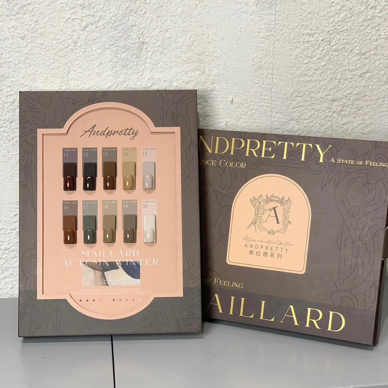 And pretty ชุด 10 สีแถมชาร์ปสำเร็จค่ะ โทนน้ำตาลคาราเมลราคา