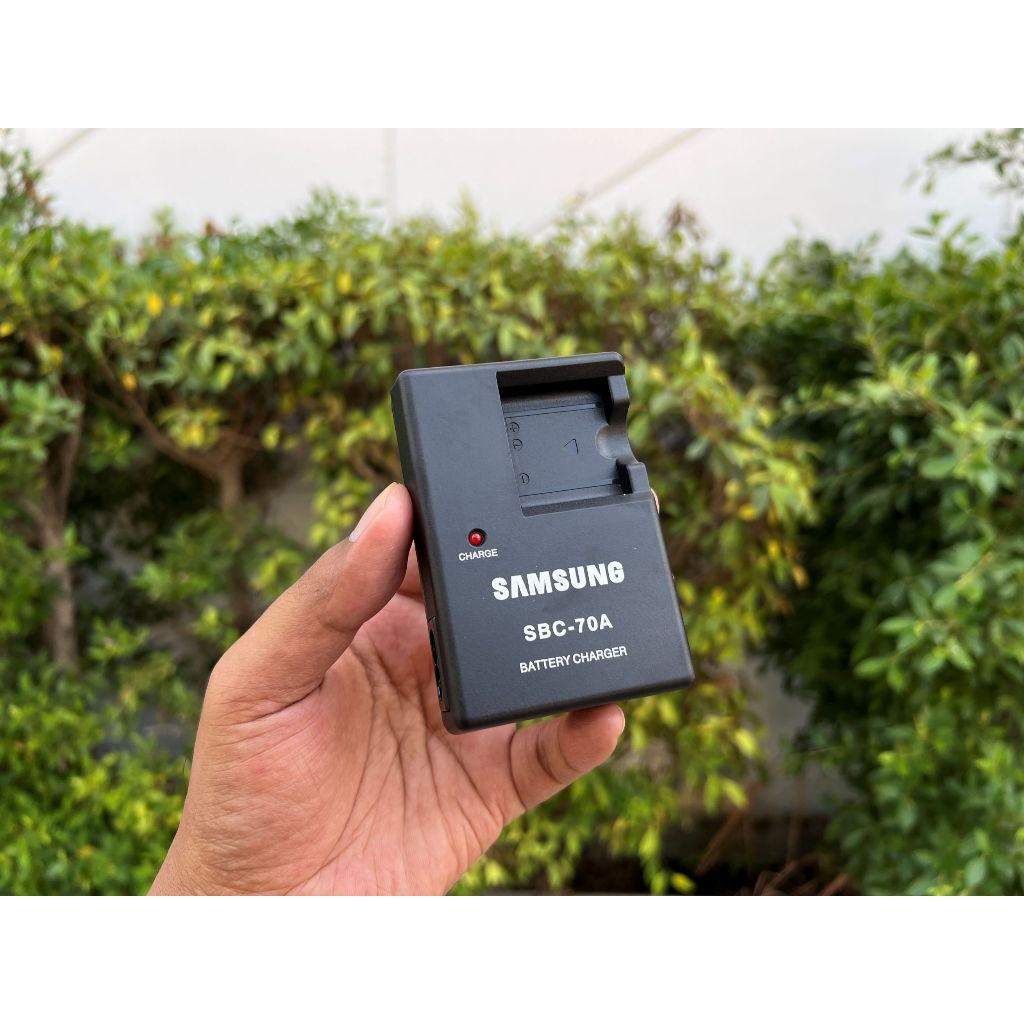 แท่นชาร์จ Samsung  รุ่น SBC-70A สำหรับแบต BP-70A / BP-70EP มือ 1 พร้อมสายไฟ