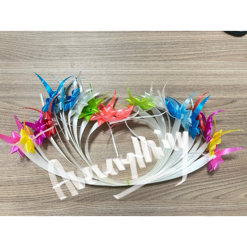 ริบบิ้น ทูโทน สายร้อย พวงมาลัย ดอก 5 แฉก 5 เซน สาย 15 นิ้ว เบอร์ 5 100 เส้น เนื้อมัน ร้อยเชือกฟางแล้ว พร้อมส่ง