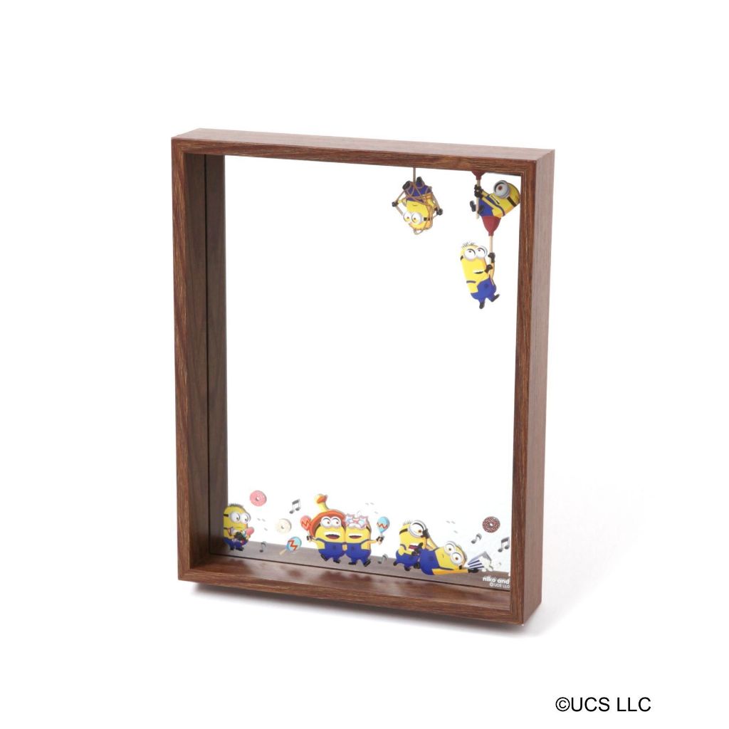 [Minions] Collaboration Stand Mirror