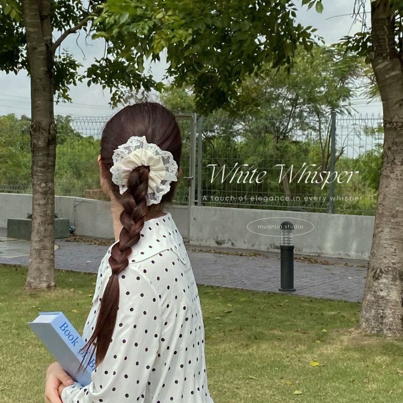 white whisper scrunchies | ยางมัดผมลูกไม้ ม่วนใจ๋สตูดิโอ | muamjia.studio