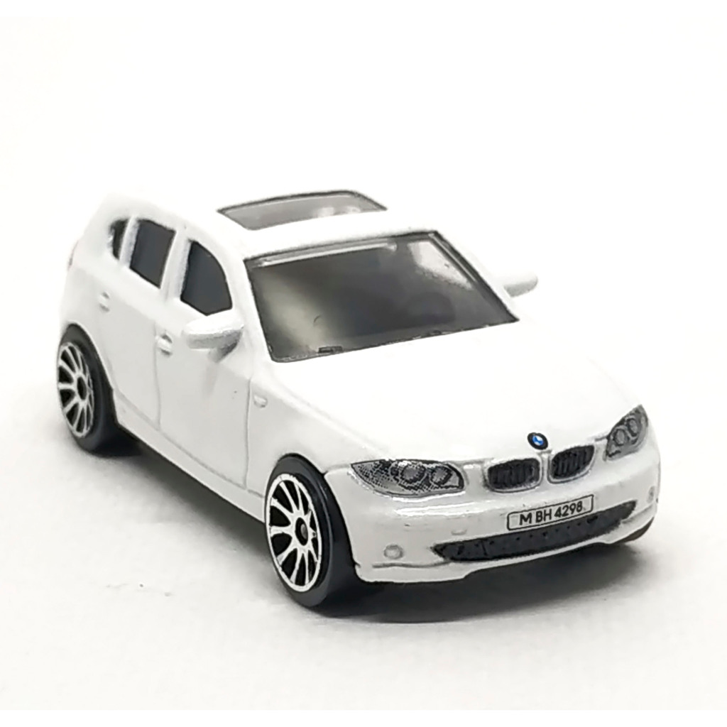 Majorette BMW Serie 1 - สีขาว / แบบล้อ 5U /scale 1/58 (3 inches) no package