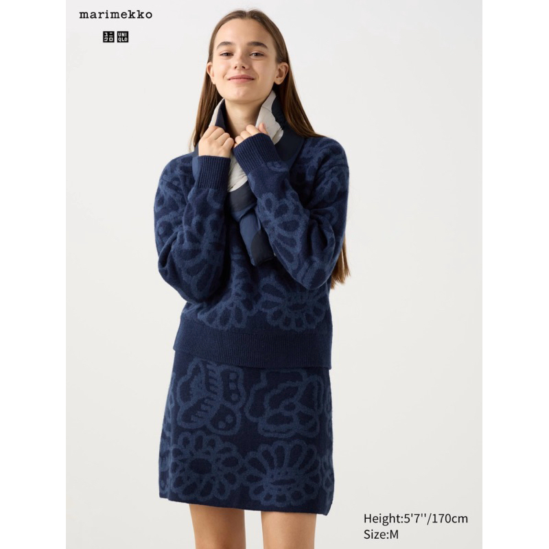 (มีโค้ดลด 30%) เสื้อ/ กระโปรงไหมพรม Uniqlo X Marimekko Lambswool Longsleeve Sweater/ Mini Skirt (Bumblebee) Winter 2024