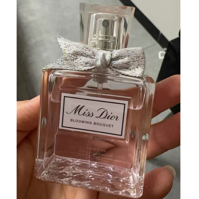 หญิง น้ำหอมกลิ่นเคาน์เตอร์แบรนด์ ขนาด 60-100 ml