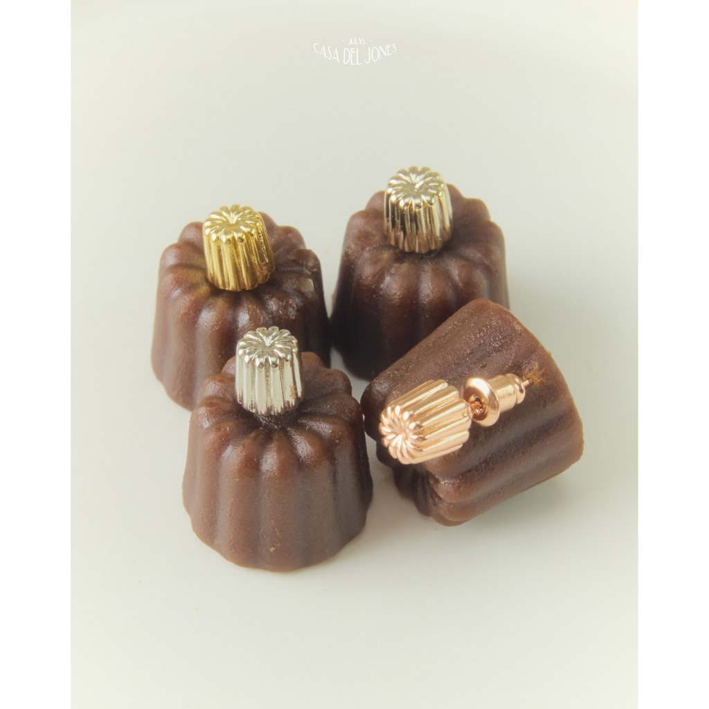 Julys - baby canelé earrings