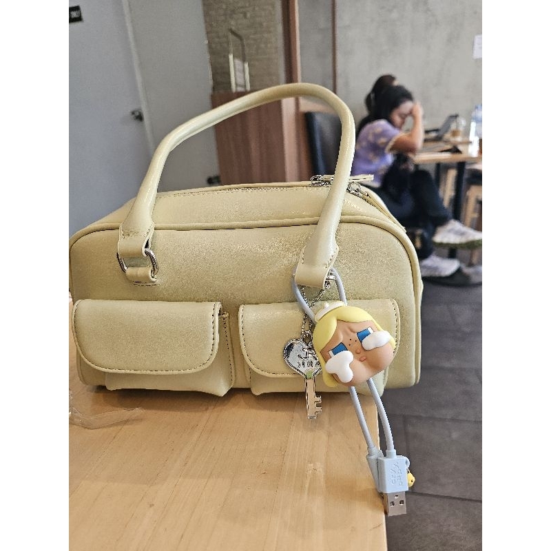 กระเป๋า แบรนด์ jira store