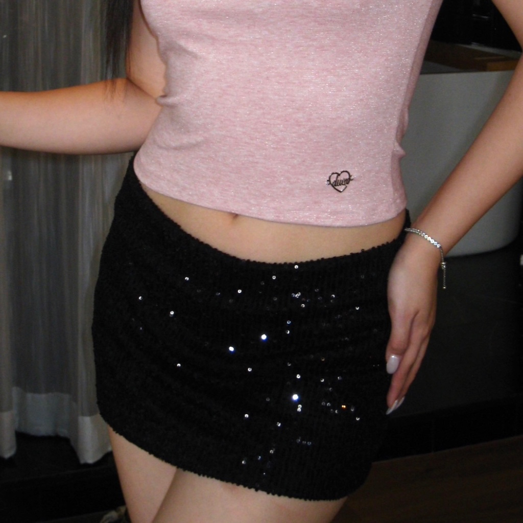 enchanted skirt by Duex Studio กระโปรงสั้นปักเลื่อม เอวต่ำกำลังดี