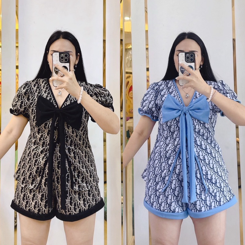 เซ็ท2ชิ้น ยีนส์เทียม งานสวยปังมาก ได้เสื้อแขนตุ๊กตาผ่าหน้า+กางเกงขาสั้นเอวสม็อค