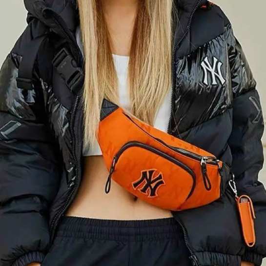 MLB NY UNISEX CURVED CAPNY NEW YORK YANKEES กระเป๋าคาดอก คาดเอว รุ่นใหม่
