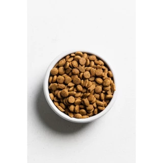 Lola&Co อาหารเม็ดแมว โปรตีน26% 1 kg อุดมด้วยผลไม้ 5 สีรส ทูน่าและไก่