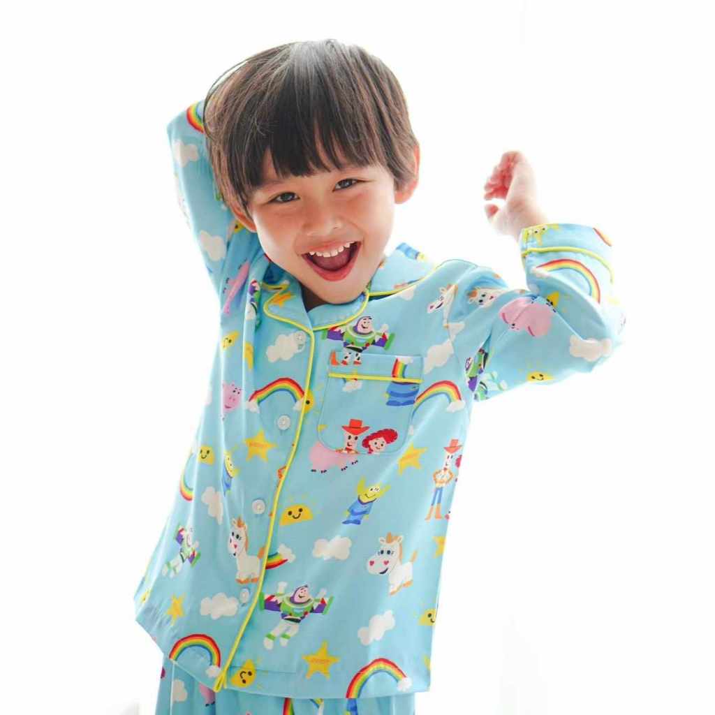 ชุดนอนเด็ก Toy Story ลิขสิทธิ์แท้ ผ้าไหมอิตาลีนุ่มสบาย สีฟ้าสดใส สวมใส่สบาย ไม่ร้อน