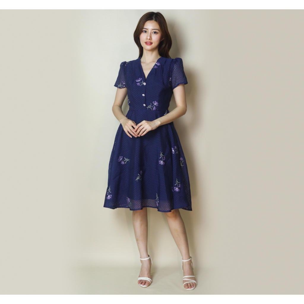 เดรสยาวปานกลาง ชุดกระโปรงเดรสสีน้ำเงินลายดอกไม้ -blue floral dress - cmode kjoc03