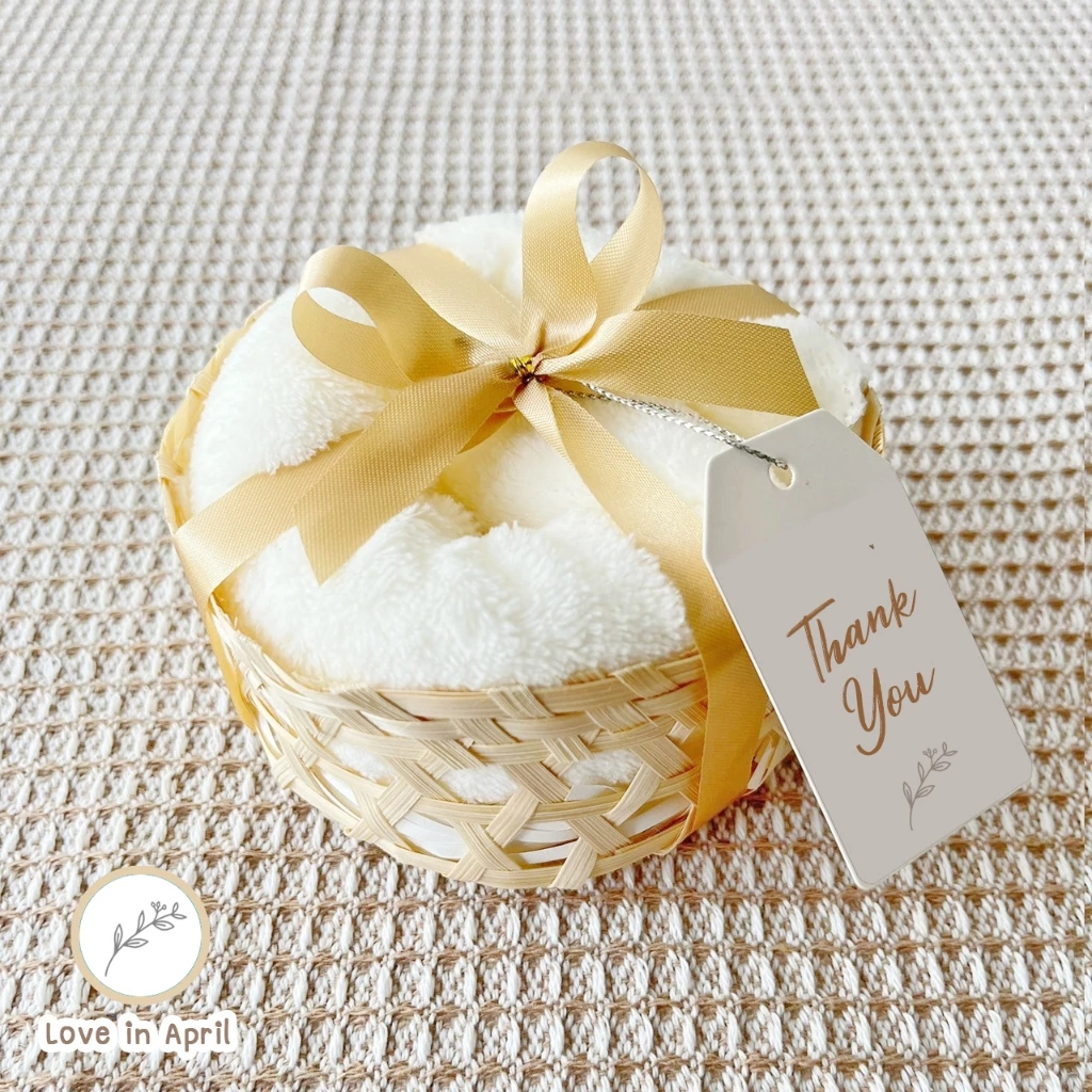 ผ้าขนหนู ผ้าเช็ดหน้า เนื้อนุ่ม ซับน้ำดี ของขวัญ ของแจก ของชำร่วย Love in April