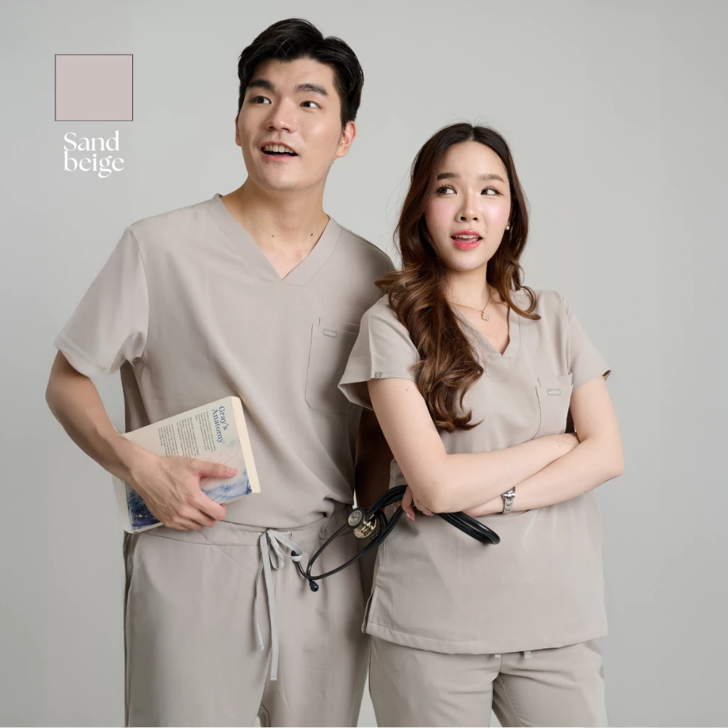 ชุดสครับ พร้อมปักชื่อ Maison Scrubs สี Sand Beige- Legacy