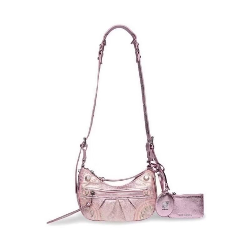 กระเป๋าสะพาย แบรนด์ Steve Madden สีชมพู