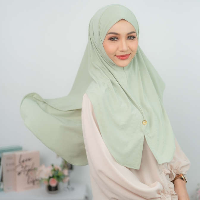 ผ้าคลุมมุสลิม ฮิญาบสวมสำเร็จ ผ่าหน้าทรงหน้าสั้นหลังยาว ผ้าร่องบางเบาใส่สบาย  HM84วาริสมุสลิม