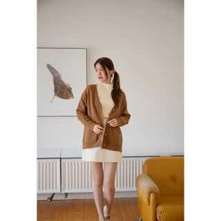Mackie loose cardigan คาร์ดิแกนตัวหนาาา oversize มาแล้วววว รุ่นนี้ผ้านุ่มมมฟูมาก ผ้ารุ่นนี้ไม่บางเลยสามารถกันหนาว