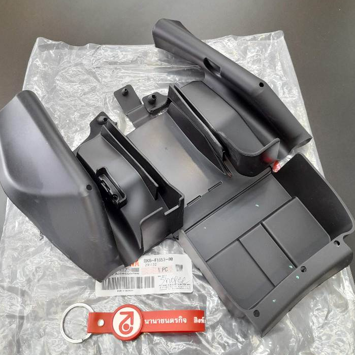 BK6F165300 แผ่นยางปิดกล่องเครื่องมือ YZF-R15 2017-2020 แท้ YAMAHA BK6-F1653-00
