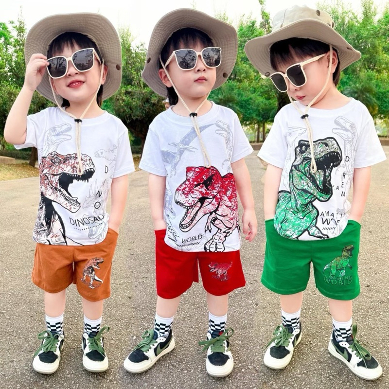 ชุดเซ็ทรุ่นไดโนเสาร์ เสื้อแขนสั้น+กางเกงขาสั้น(มีการะเป๋า) ชุดเด็ก ลายการ์ตูน ผ้าCotton100%