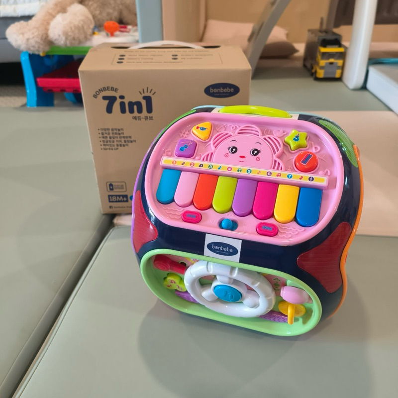 (โค้ดเงินคืน 25%) กล่องกิจกรรม Bonbebe 7-in-1 mini มือสอง