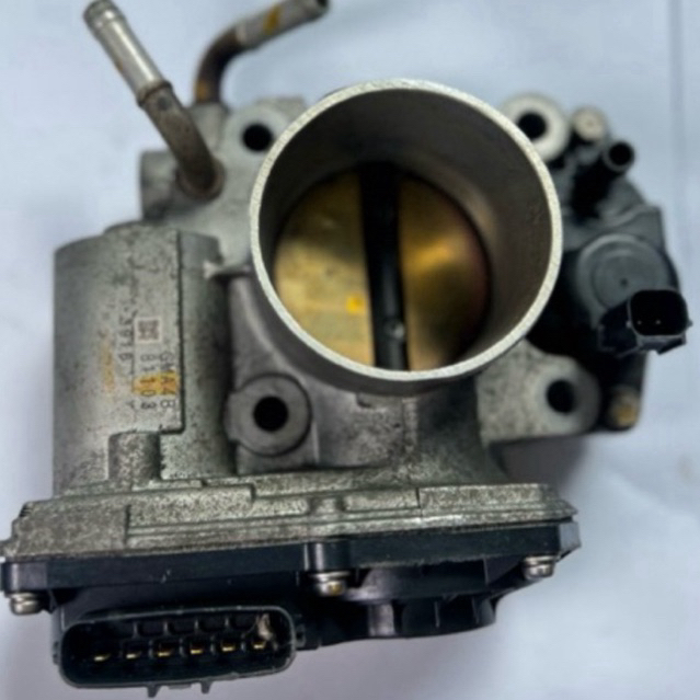 ลิ้นปีกผีเสื้อฮอนด้าซีวิคนางฟ้า เครื่อง R18A FD ดูรูปก่อนกดซื้อ ของแท้มือสองญี่ปึ่น