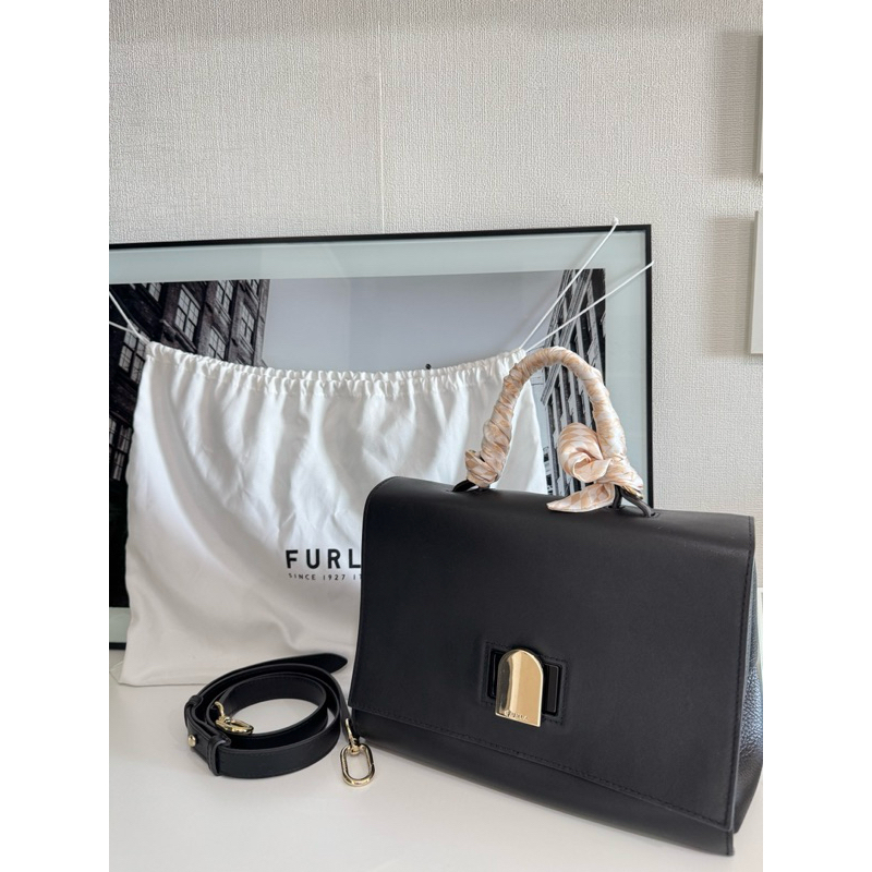 กระเป๋า Furla ของแท้