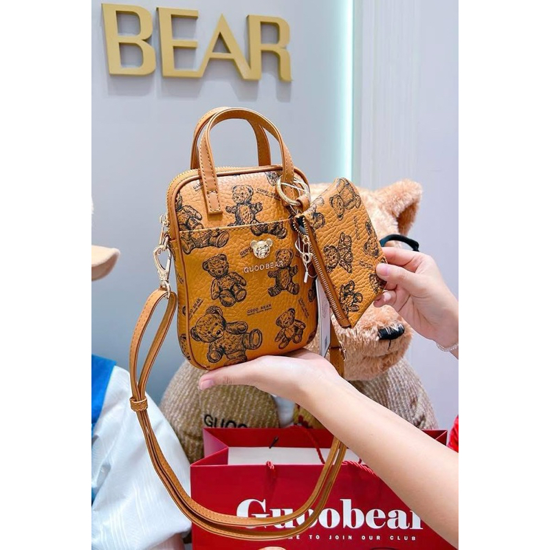 กระเป๋าสะพายข้างมินิ แบรนด์แท้ Guoobear แถมใบลูก