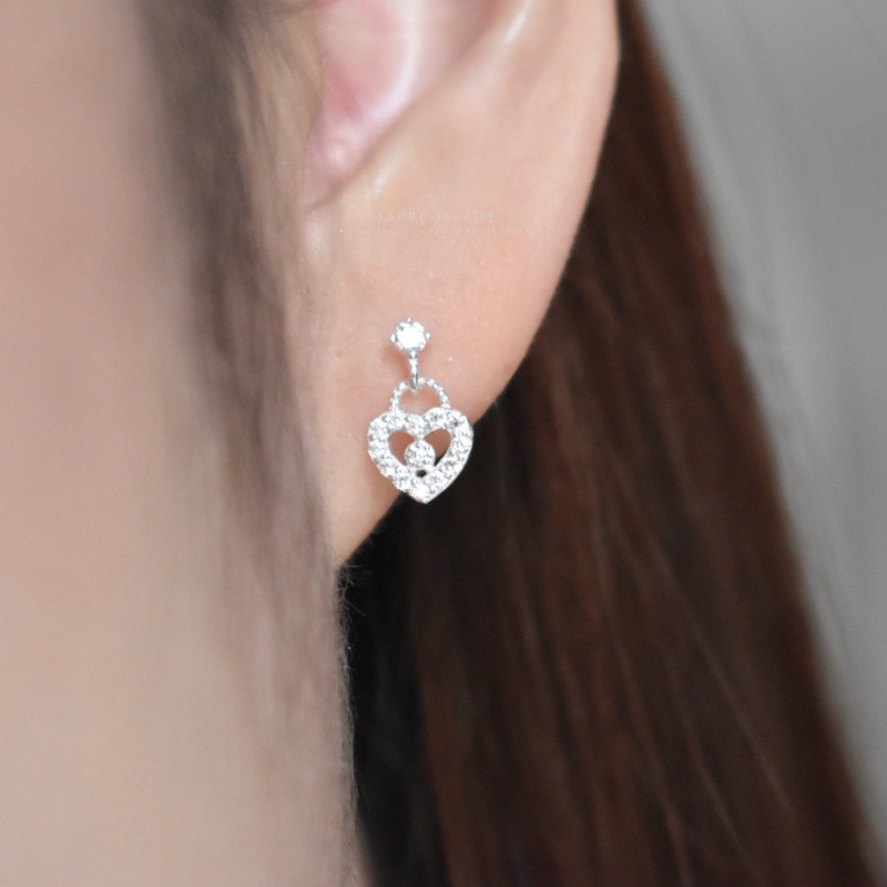 ต่างหูเงินแท้ 925 ประดับเพชร CZ Swiss diamond [ 𝐀𝐢𝐤𝐨 - 𝐀𝐥𝐥𝐮𝐫𝐞 𝐉𝐞𝐰𝐞𝐥𝐫𝐲 ]