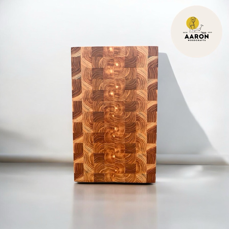 เขียงไม้สัก End Grain เขียงคุณภาพ สินค้า Handcrafted Made in Thailand ขนาดเล็ก size S, M, L End Grain cutting board