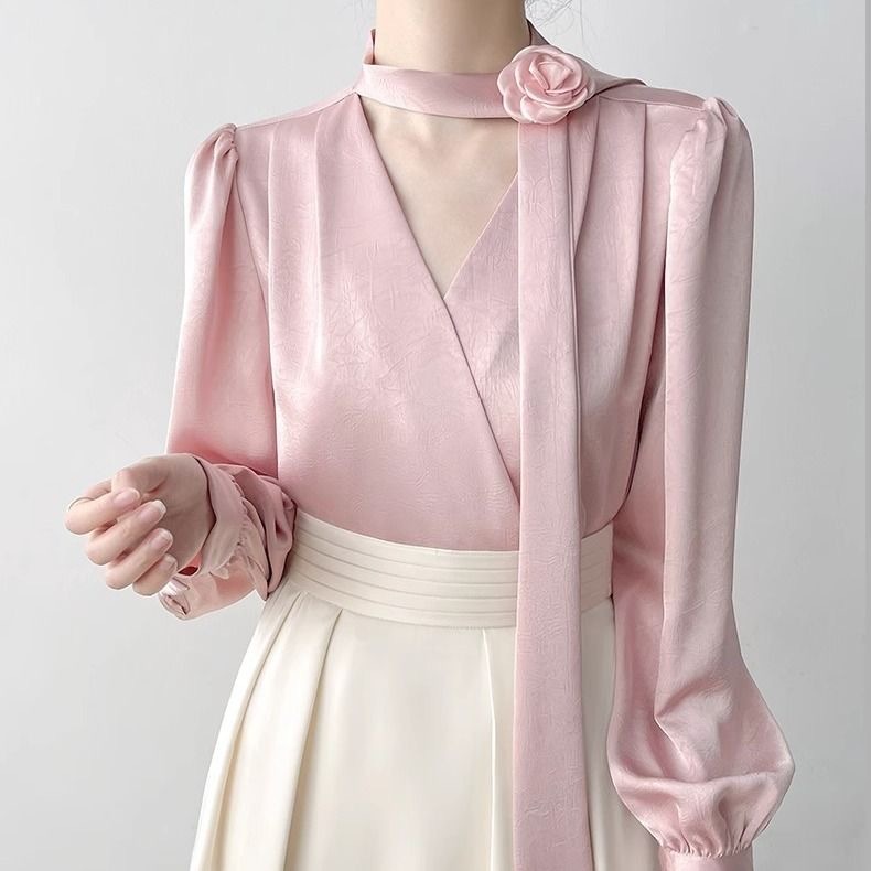 [Sheing office]🌟พร้อมส่ง🌟เสื้อเชิ้ตแขนยาวผ้าซาตินผู้หญิง งานผ้าซาตินฝรั่งเศสแขนยาวคอวีใหม่ให้ความรู้สึกระดับไฮเอนด์