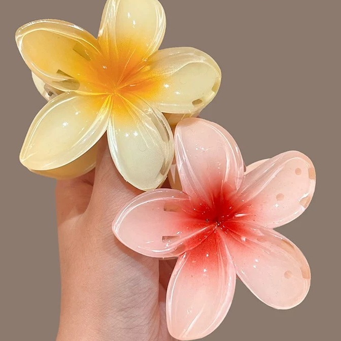 Fashion  พร้อมส่งในไทย กิ๊บ ติดผมดอกลีลาวดีไล่สี กิ๊บดอกไม้ เหมาะกับเดินชายหาด แฟชั่นฤดูร้อน เครื่องประดับผม Q-205