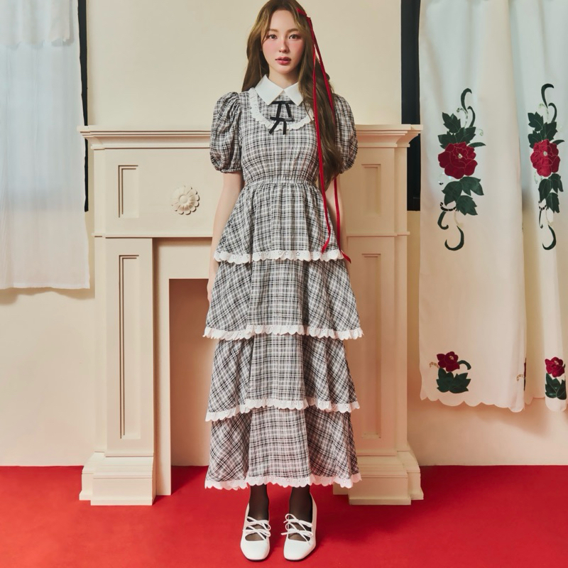 FLAT2112 : CRIMSON MAXI DRESS เดรสออกงาน ลายสก็อต แขนตุ๊กตา (FF0860) ราคา ถูกที่สุด ดีลบีเคเค แกลเลอรีภาพที่ 2