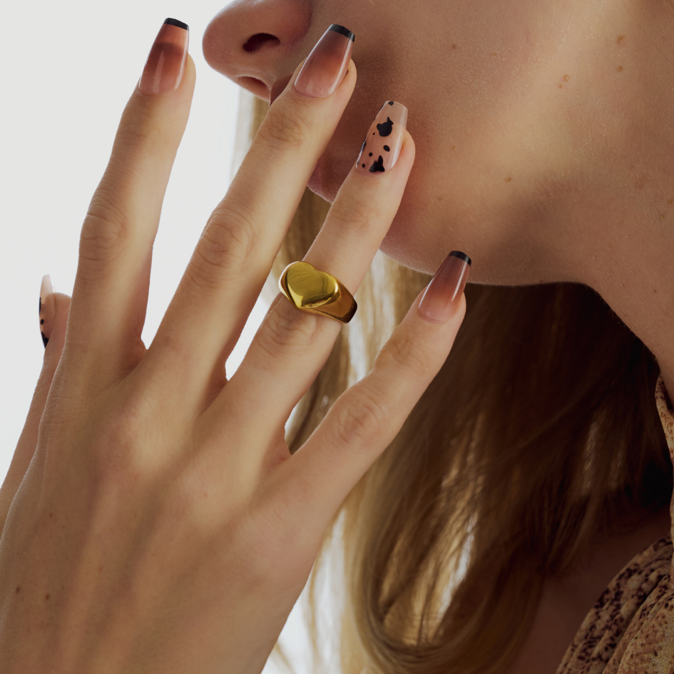 Bemet heart signet ring แหวนสแตนเลส