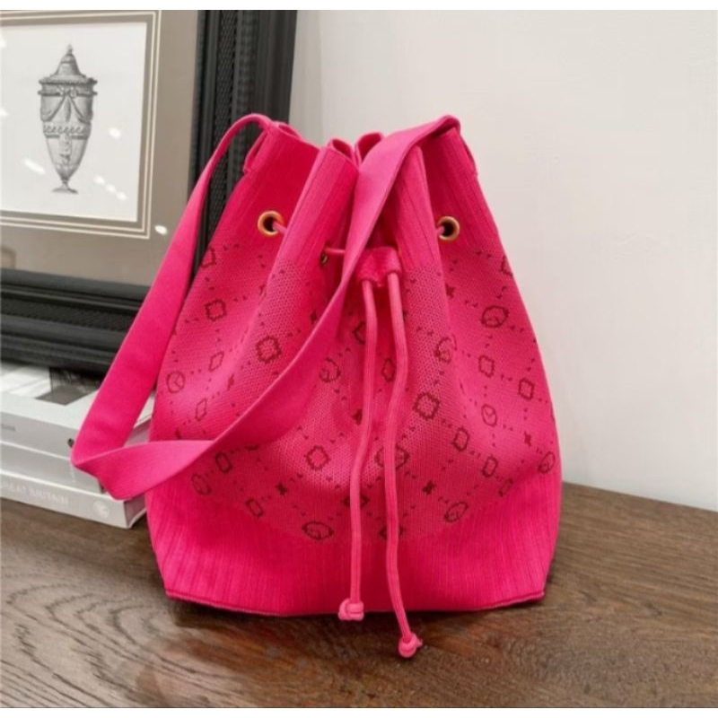 T09พร้อมส่ง กระเป๋าถือ กระเป๋าสะพายข้าง  กระเป๋าโทรศัพ ผู้หญิง