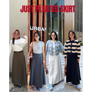 UIUI | JUST PLEATED SKIRT กระโปรงพลีทยาว
