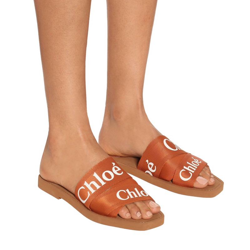 used like new Chloe sandal Size 35 รองเท้าแตะสีน้ำตาล