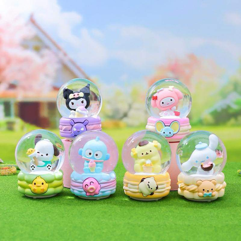 กล่องสุ่มSanrio โมเดลตั้งโต๊ะ ลูกแก้วหิมะ ลุ้นซีเครท (มีเสียง+ไฟ7สี)ของขวัญ