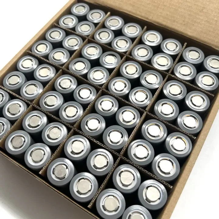 ถ่านชาร์จ 21700 3.7V 9000mAh Li-ion ถ่านโซล่าเซล ถ่านสว่านไฟฟ้า แบตพาวเวอร์แบงค์ Lithuim แบต ถ่านไฟฉาย ถ่าน powerbank - รูปที่ 2