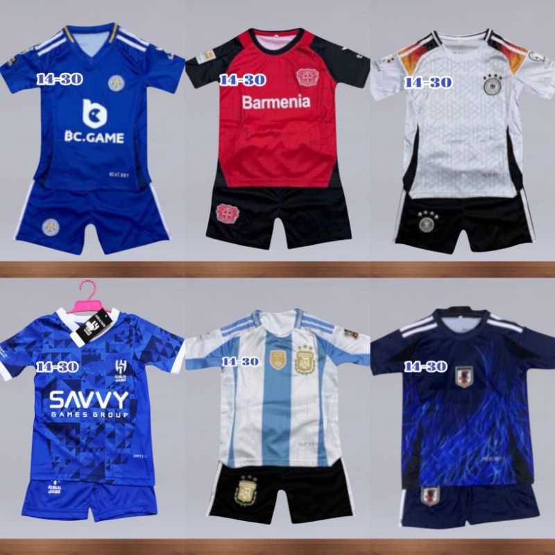 ชุดฟุตบอลเด็กชุดกีฬา 1 ชุดเสื้อพร้อมกางเกงพร้อมส่งเด็กผู้ชายเด็กผู้หญิง