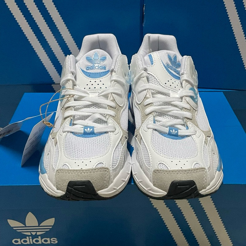 [พร้อมส่ง‼️] Adidas ASTIR W