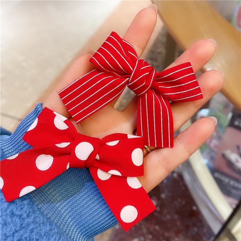 ส่งเร็ว🌼กิ๊บติดผมโบว์สีแดงหวานสไตล์เกาหลีคลิปด้านข้างละเอียดอ่อนนักเรียนเครื่องประดับผมสำหรับเด็กผู้หญิง-Ranliyy - รูปที่ 2