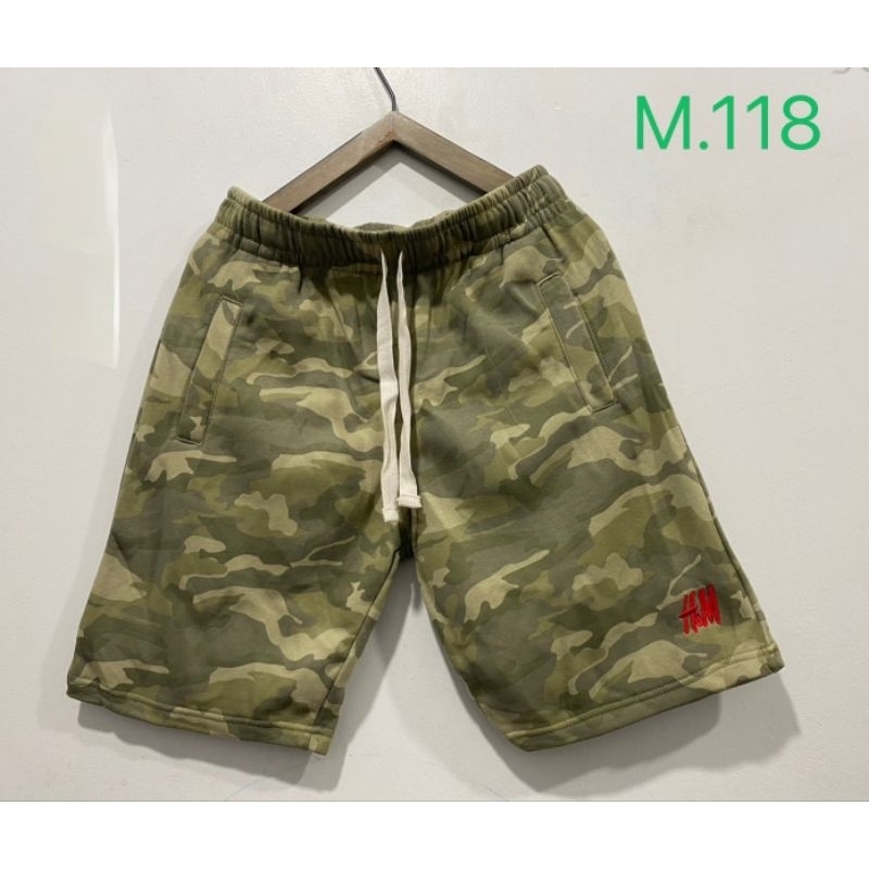 กางเกงขาสั้นลำลองลายปักHM