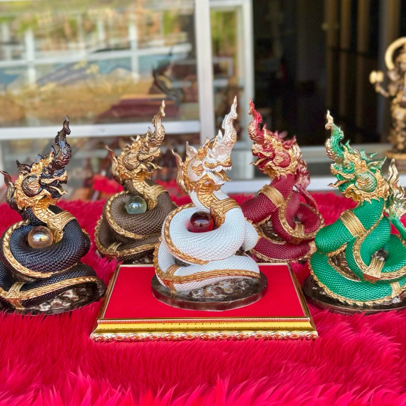 พญานาค1เศียร แร่เหล็กน้ำพี้ สูง8นิ้ว แถมฟรีฐานรอง