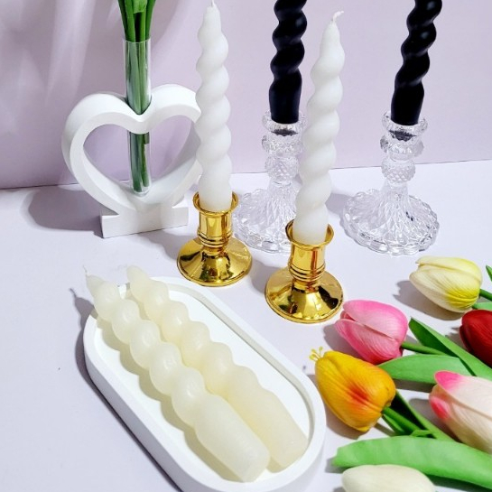 ร้านคนไทย พร้อมส่ง เทียนหอม เทียนเกลียว สีงาช้าง กลิ่นวนิลา 7นิ้ว 3ชิ้น/แพ็ค Ivory Spiral Candles , Vanilla Scent.