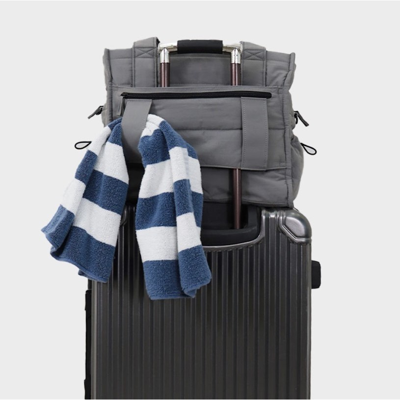 กระเป๋าสะพายข้าง ขนาดใหญ่ ผ้ากันน้ำ สะพายไหล่ ใส่ของ laptop CUDDLE BAG KIDNAP ME. กระเป๋าแม่ลูกอ่อน - รูปที่ 6