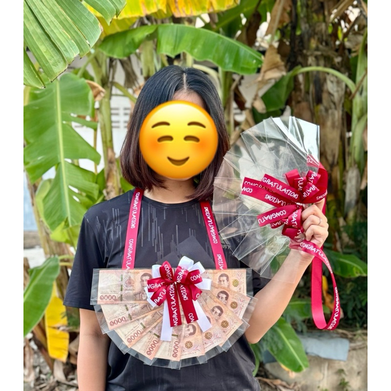 พวงใส่เงิน พัดใส่เงิน พวงเปล่า ใส่ได้ 10 ใบ เป็นทั้งพัดหรือพวงเงินก็ได้จ้า