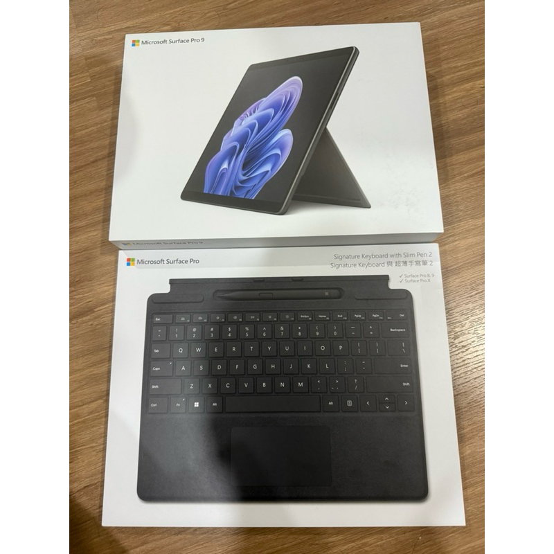 (มือสอง)Microsoft Surface Pro 9 i7/16/256 Graphite+Microsoft Surface Sig KB With Pen Thai