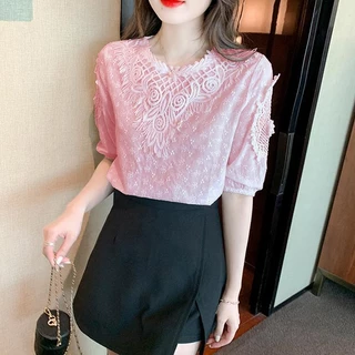 Monday2020 าเข้าใหม่ เสื้อผ้าแฟชั่นสำหรับคุณผู้หญิง งานดีเทลสวยสวมง่าย ใส่สบาย ผ้าไม่บาง งานแขนสามส่วน แต่งลายลูกไม้สวยๆ