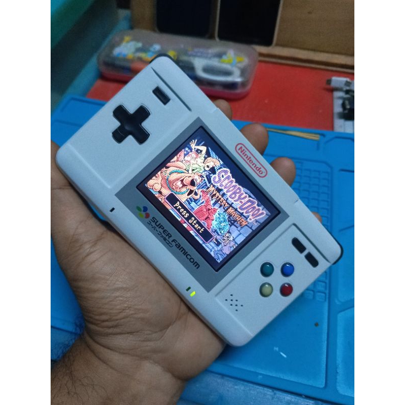 NINTENDO GAMEBOY MACRO XL