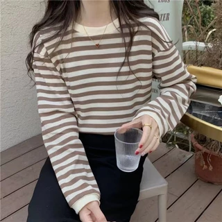 เสื้อผ้าแฟชั่นผู้หญิง เสื้อแขนยาวลายทางคอกลม ผ้านิ่มใส่สบาย0581*
